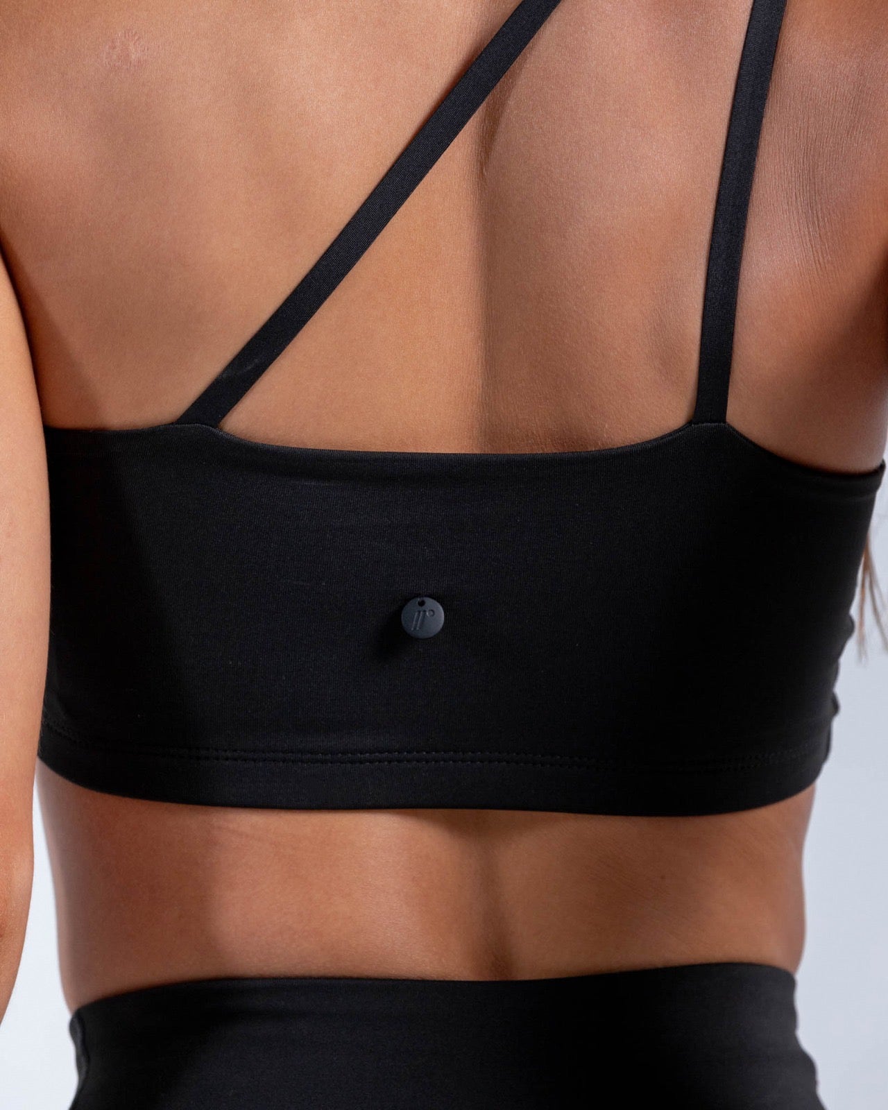 Top Deportivo Negro Asimetrico un Hombro