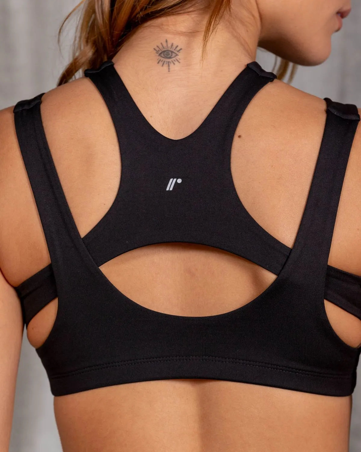 Top Deportivo con Bloques Cruzado Negro