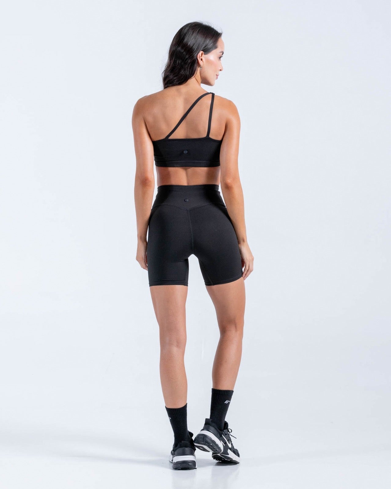 Short Elemental Negro